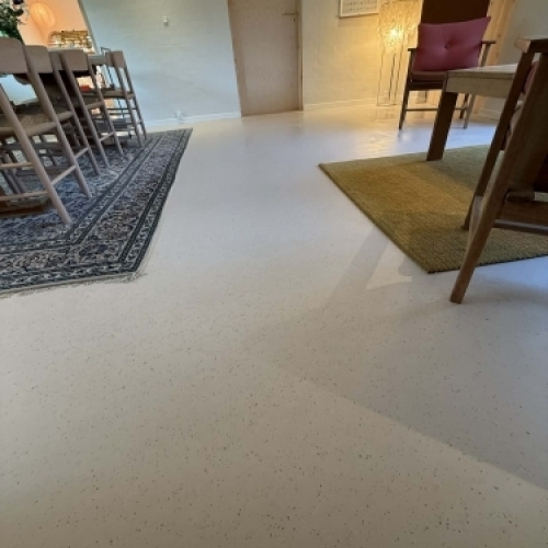 Linoleum montering i privat hus